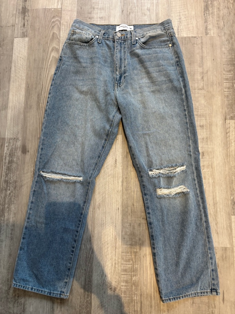 Just Black Women’s Light Blue Straight Ripped Jeans